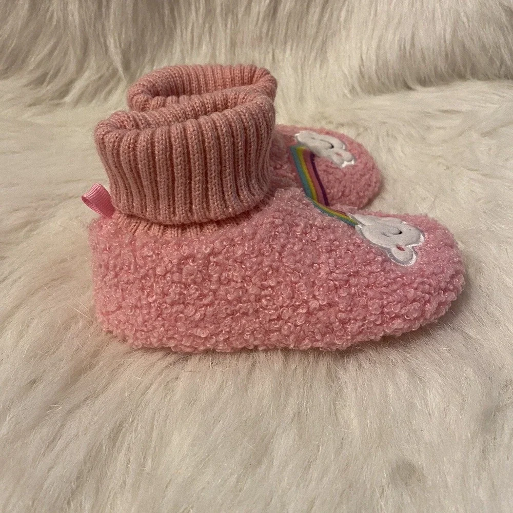 Wonder Nation Slippers Girl's Size 6 Pink Fuzzy Rainbow Bootie Shoes 18 Months